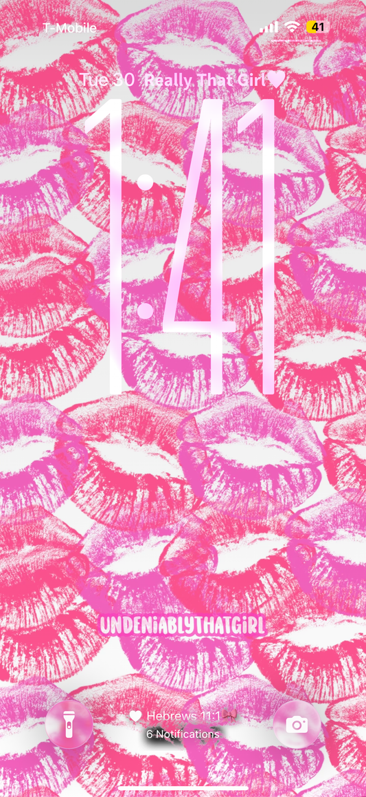 Mwah Wallpaper