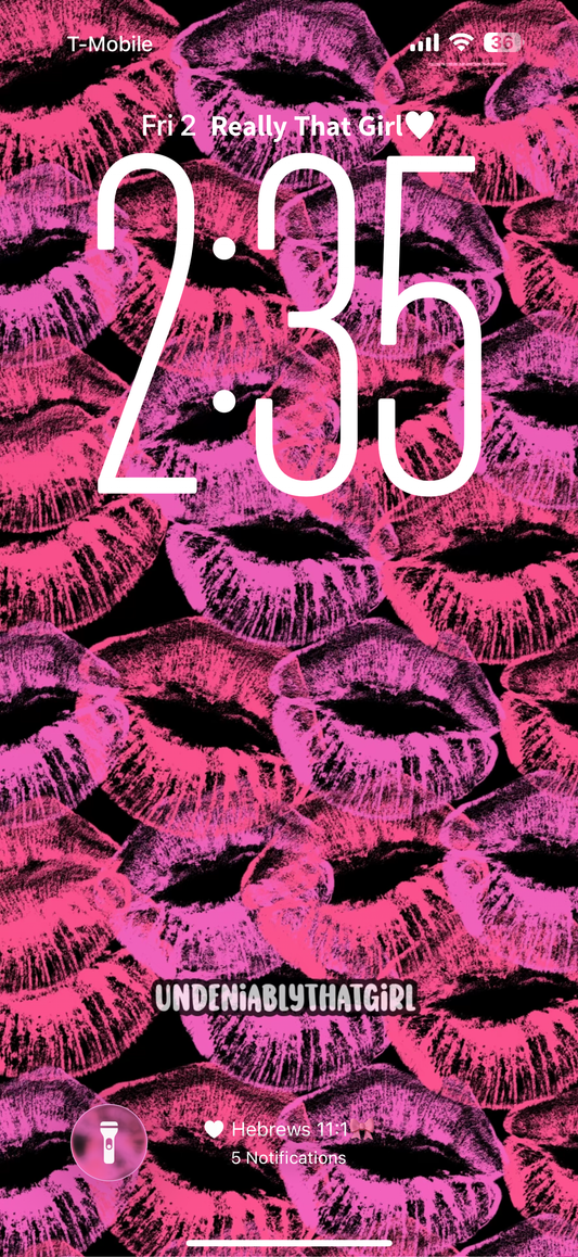 Mwah Black Wallpaper